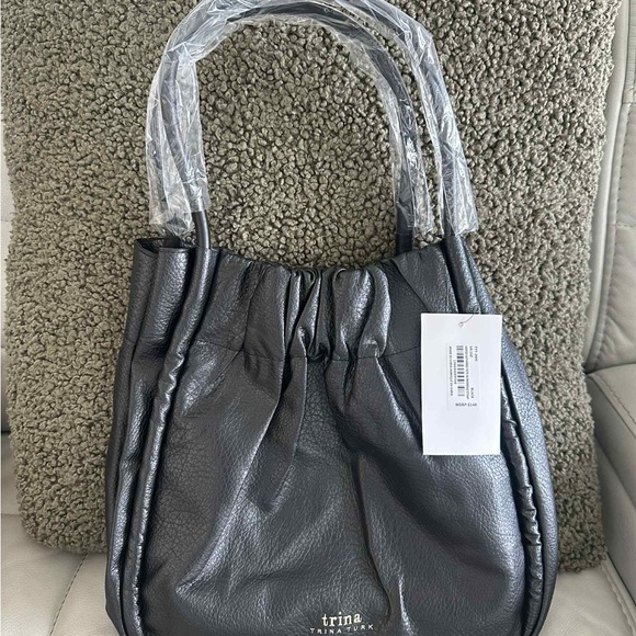 Trina Turk Slate Black Leather Shoulder Bag - Picture 1 of 4